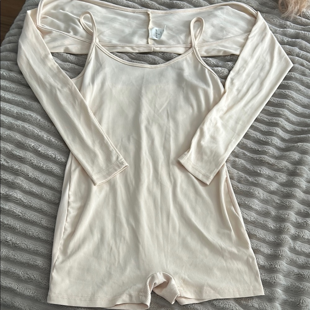 SHEIN Cream Ribbed Top